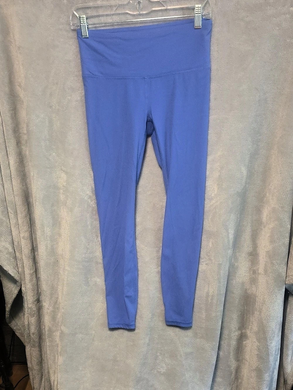 Avia Women's Blue Leggings Size Small